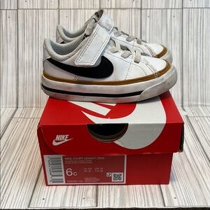 Nike toddler court legacy White and Black Sneakers